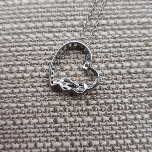 18 Inch Sterling Silver Cubic Zirconia Knot Heart Necklace A2993 - Picture 5 of 8